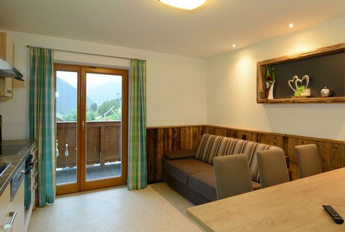 Haus Alpenrose & Haus Bergheimat